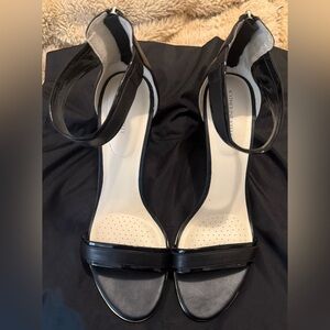 Katherine Kelly Black Leather Strappy Heals Size 10